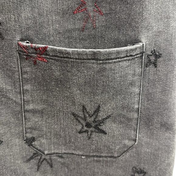 Max Jeans Black Gray Red Denim Stars Short Sleeve Y2K Grunge Scoop Neck Size L - Picture 4 of 9